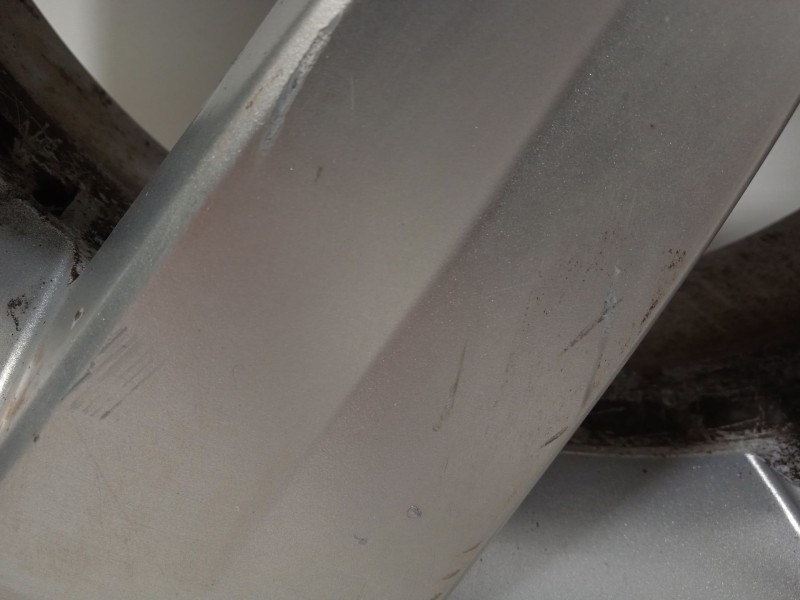 Recambio de llanta para chevrolet captiva (c100, c140) 2.0 d 4wd referencia OEM IAM 96941049  