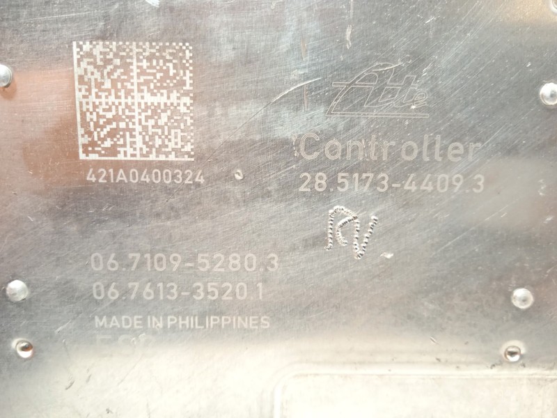 Recambio de abs para hyundai kona klass 2wd referencia OEM IAM 58900J9300 28517344093 06210273744