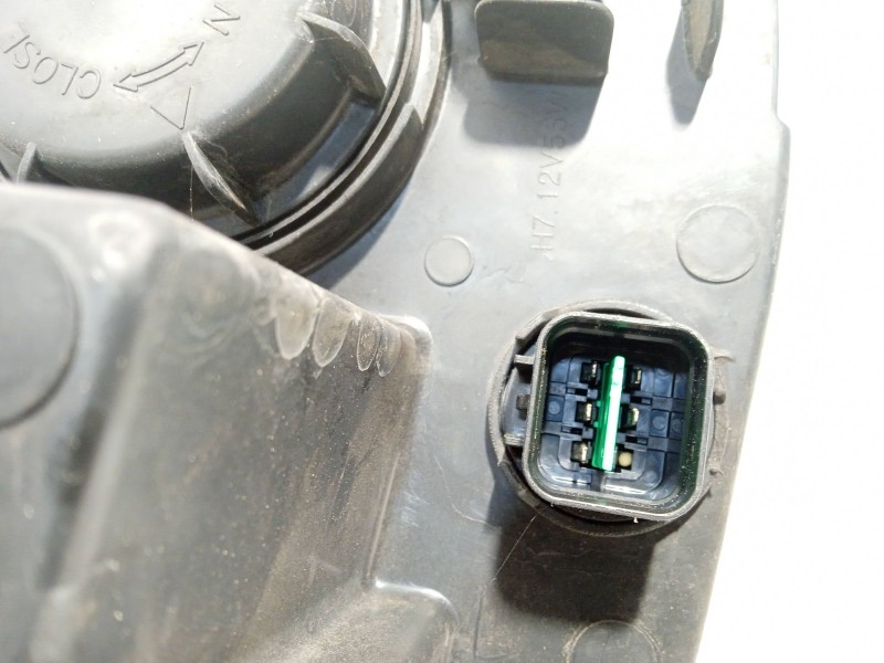 Recambio de faro izquierdo para hyundai santa fé ii (cm) 2.2 crdi referencia OEM IAM 921012B020  