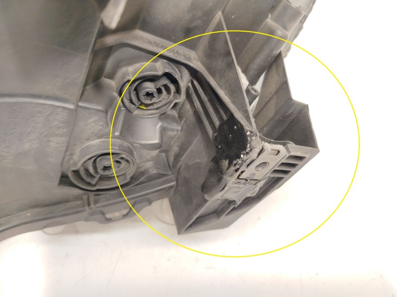 Recambio de faro derecho para peugeot 5008 (0u_, 0e_) 1.6 16v referencia OEM IAM 9682519080  89903105