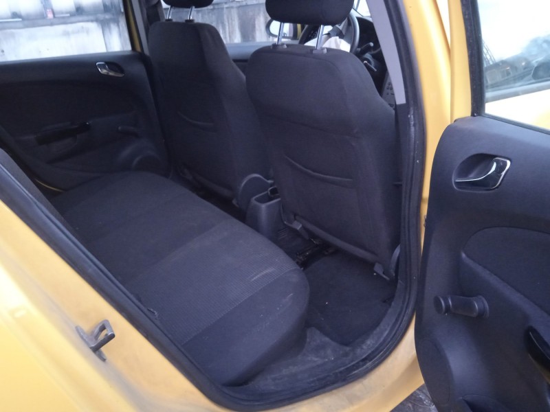 opel corsa d (s07) del año 2013