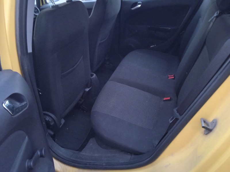 opel corsa d (s07) del año 2013