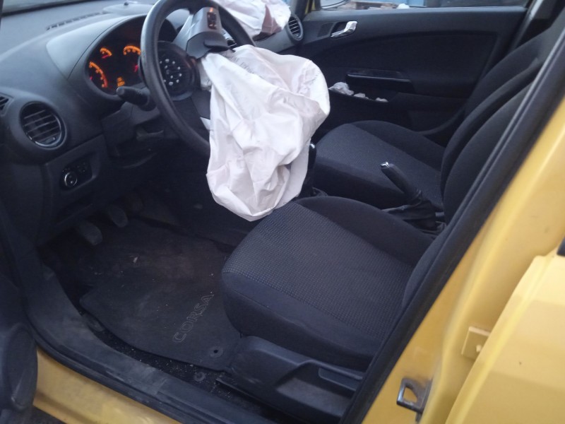 opel corsa d (s07) del año 2013