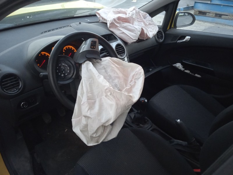 opel corsa d (s07) del año 2013