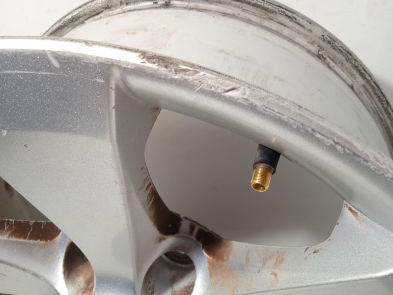 Recambio de llanta para nissan terrano ii (r20) 2.7 tdi 4wd referencia OEM IAM 403002X802  