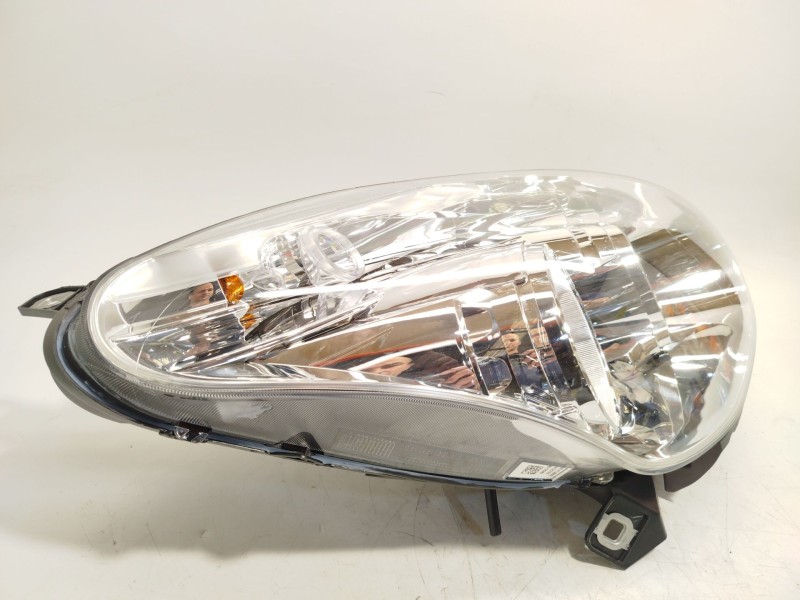 Recambio de faro derecho para fiat doblo autobús (263_) 1.3 d multijet (263axc1a) referencia OEM IAM 51810671  