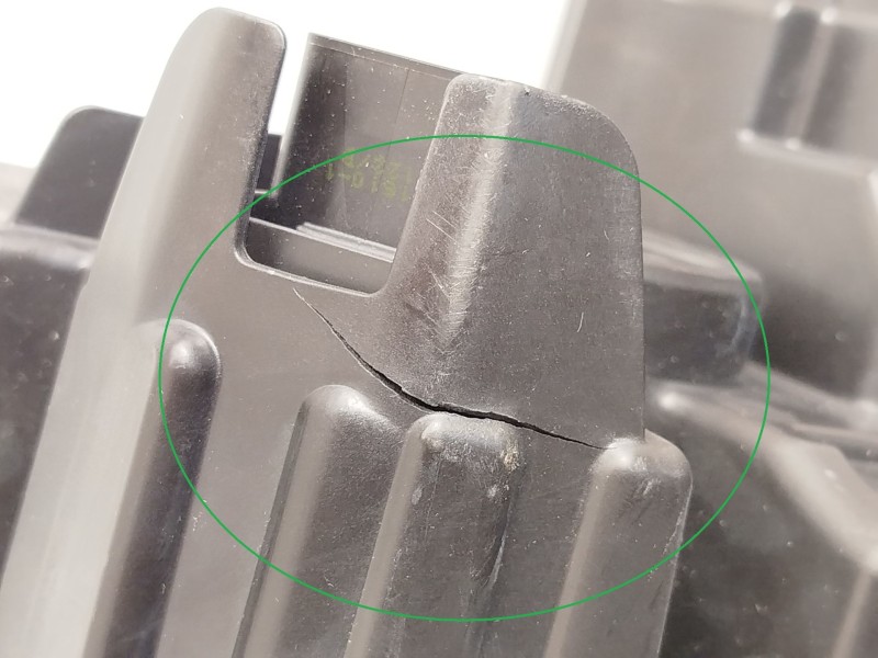 Recambio de faro derecho para citroën c4 iii 1.2 referencia OEM IAM 9830649280  73374698