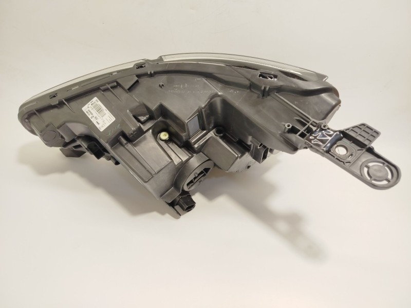 Recambio de faro derecho para citroën c4 iii 1.2 referencia OEM IAM 9830649280  73374698