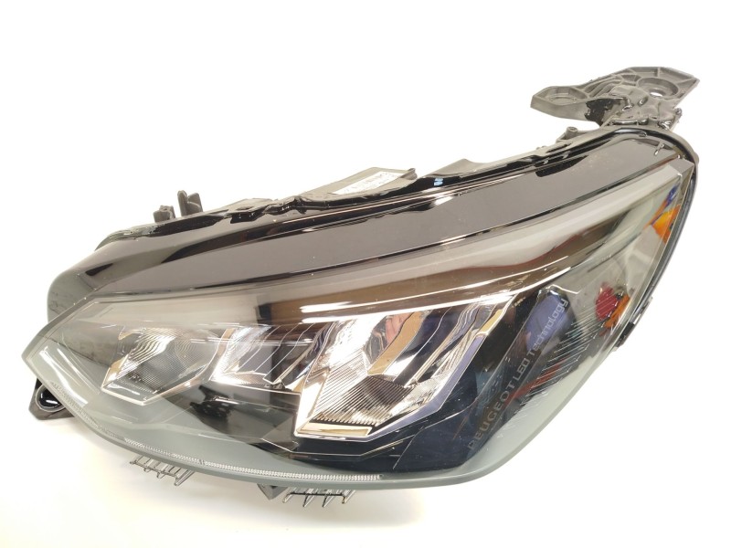 Recambio de faro izquierdo para peugeot 208 (p2) allure referencia OEM IAM 9833036380  90200113