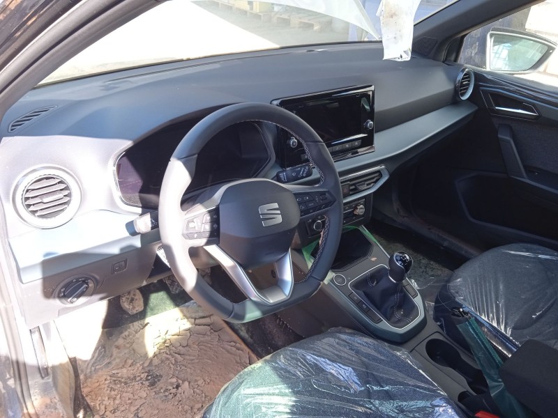 seat arona (kj7, kjp) del año 2024