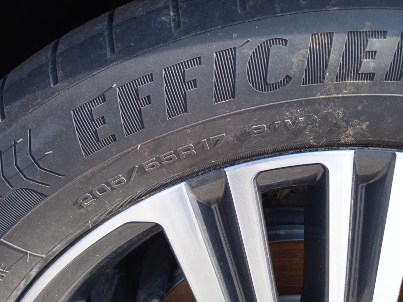 seat arona (kj7, kjp) del año 2024