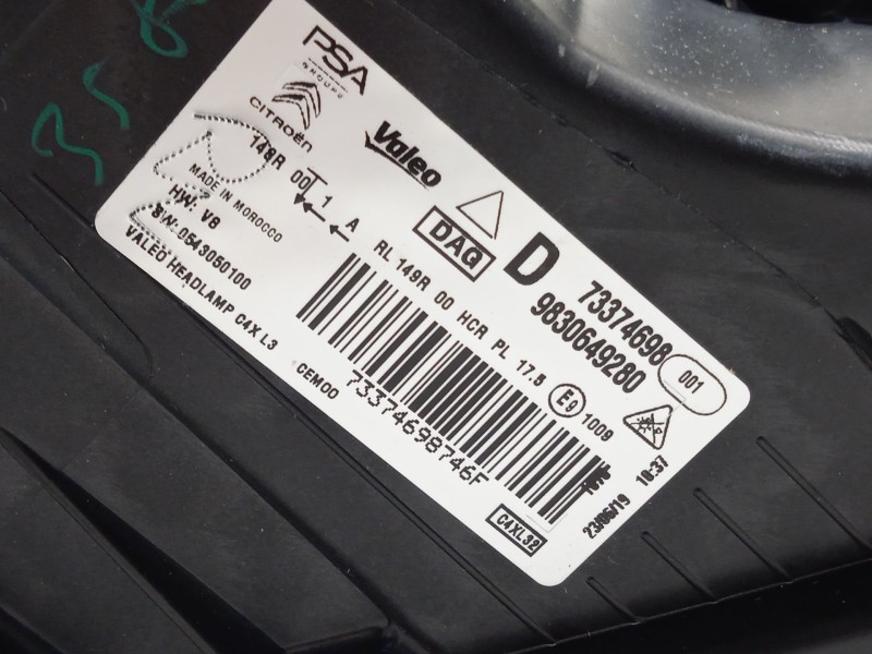 Recambio de faro derecho para citroën c4 iii 1.2 referencia OEM IAM 9830649280  73374698