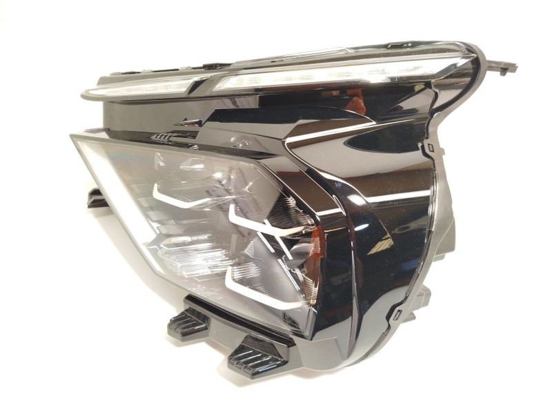 Recambio de faro izquierdo para citroën c4 iii 1.2 referencia OEM IAM 9830649480  73374697