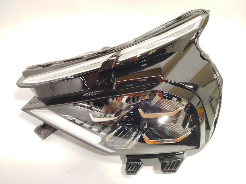 Recambio de faro izquierdo para citroën c4 iii 1.2 referencia OEM IAM 9830649480  73374697