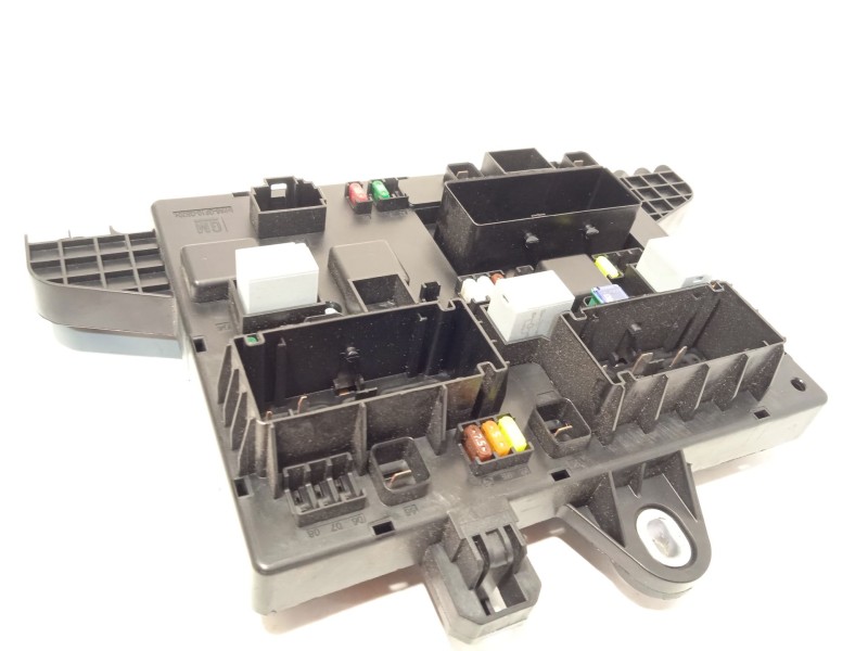 CAJA RELES / FUSIBLES 13449202 