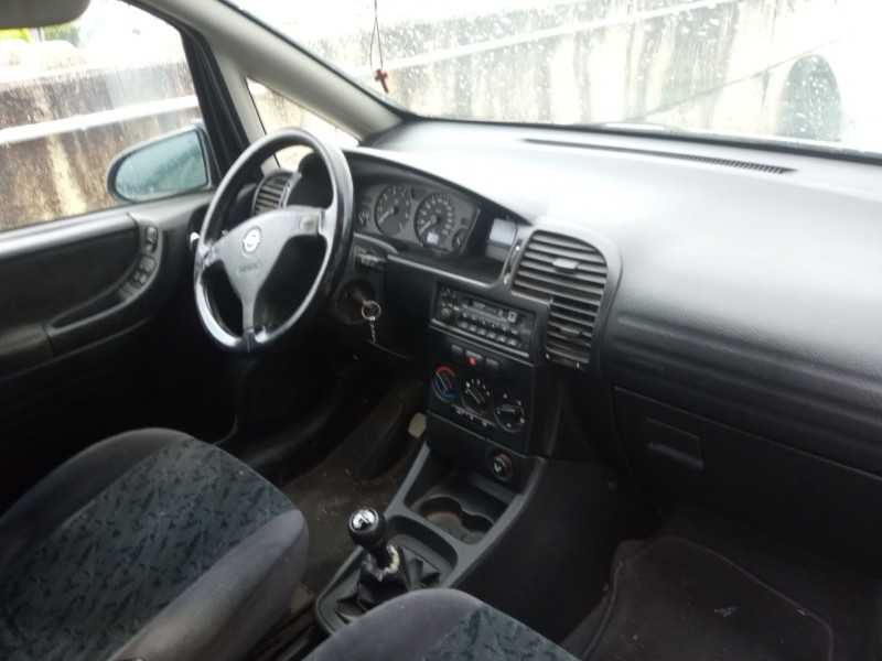 opel zafira a monospace (t98) del año 2001