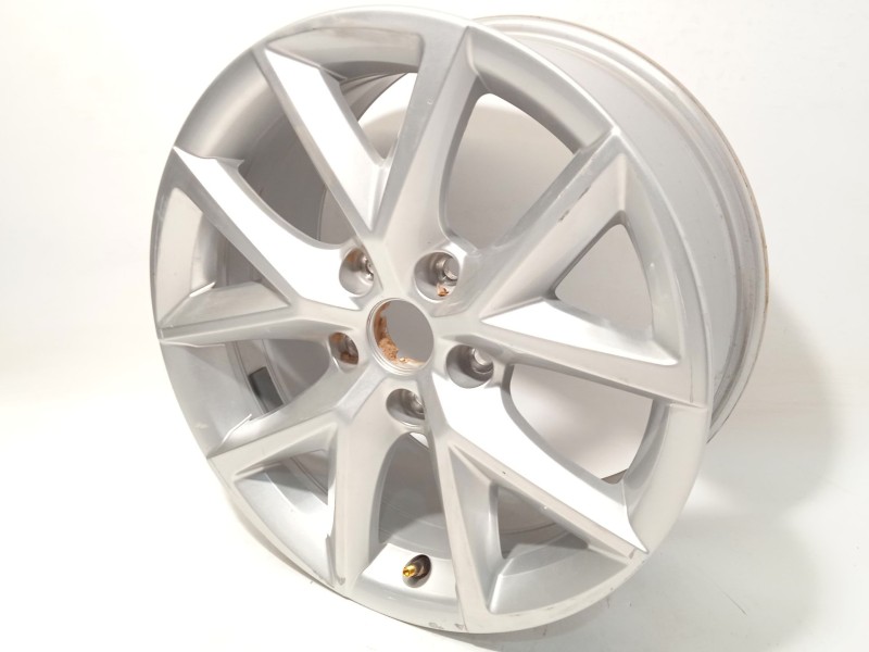 Recambio de llanta para seat leon (kl1, klg) 2.0 tdi referencia OEM IAM 5FA601025 5FA6010258Z8 