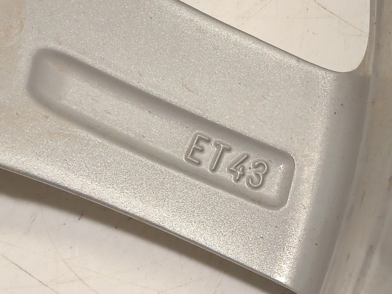 Recambio de llanta para seat leon (kl1, klg) 2.0 tdi referencia OEM IAM 5FA601025 5FA6010258Z8 