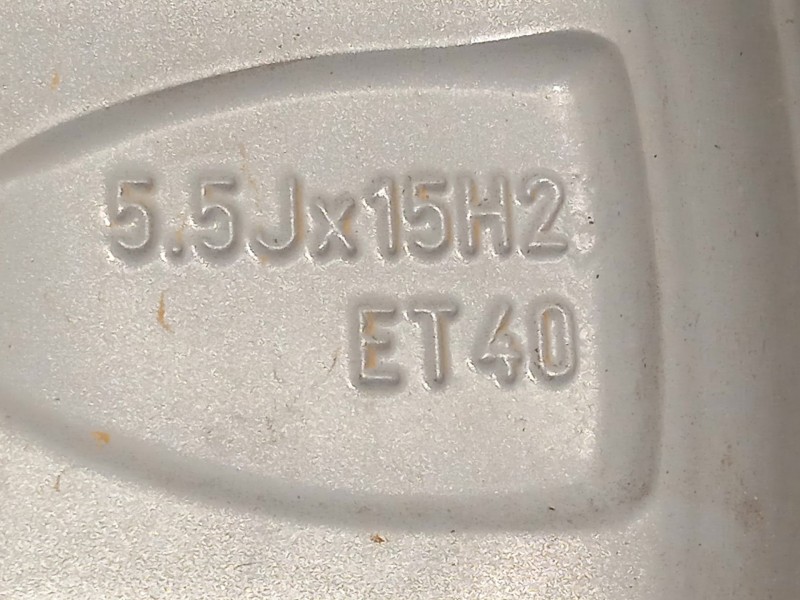 Recambio de llanta para seat ibiza v (kj1, kjg) 1.0 tsi referencia OEM IAM 6F0601025N 6F0601025G8Z8 