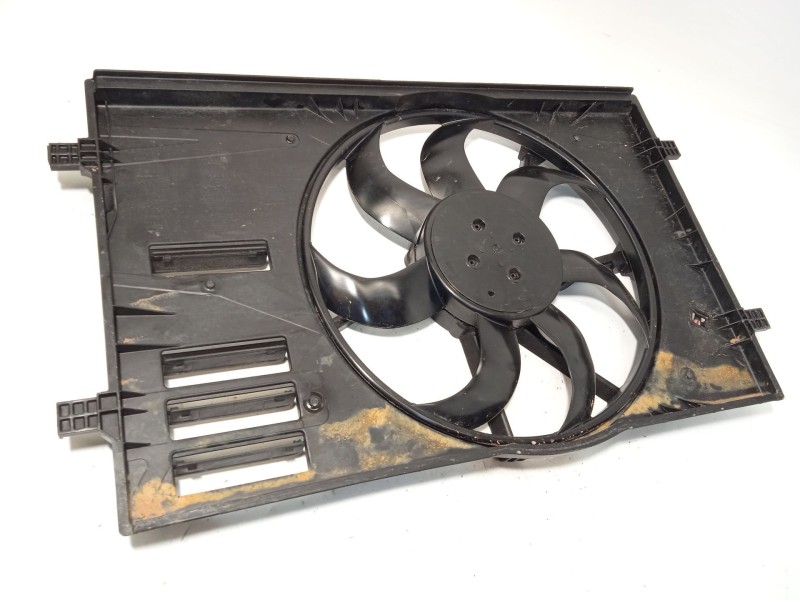 Recambio de electroventilador para seat leon (kl1, klg) 1.0 tsi referencia OEM IAM 5Q0121205BD 5Q0121207BM 5WA121203F