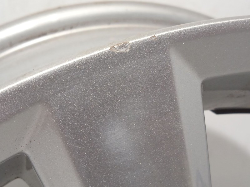 Recambio de llanta para seat ibiza v (kj1, kjg) 1.0 tsi referencia OEM IAM 6F0601025G 6F0601025G8Z8 