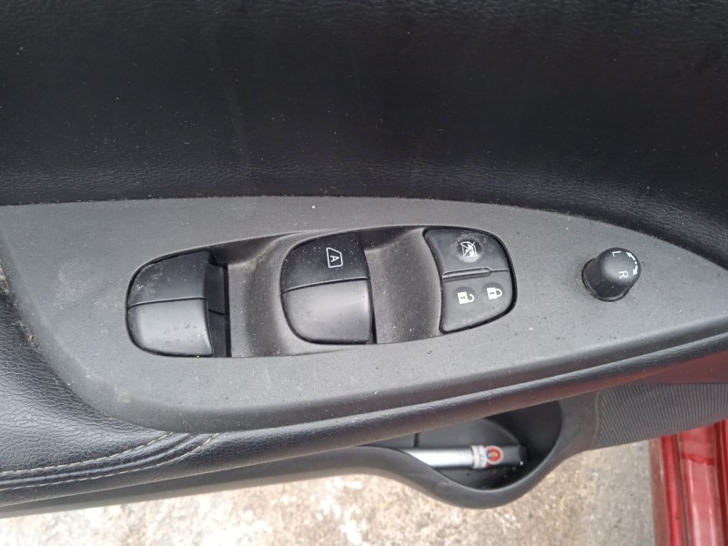 nissan pulsar hatchback (c13) del año 2016