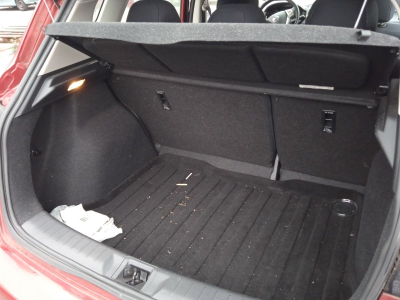 nissan pulsar hatchback (c13) del año 2016