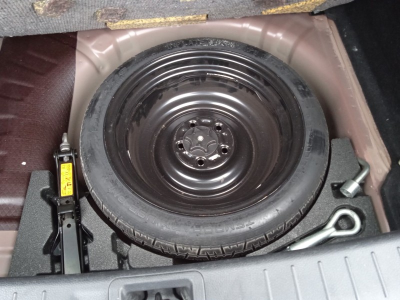 nissan pulsar hatchback (c13) del año 2016