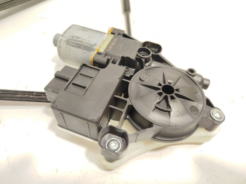 Recambio de elevalunas trasero izquierdo para seat leon (kl1, klg) 2.0 tdi referencia OEM IAM 5FA839461A 5Q0959407D 