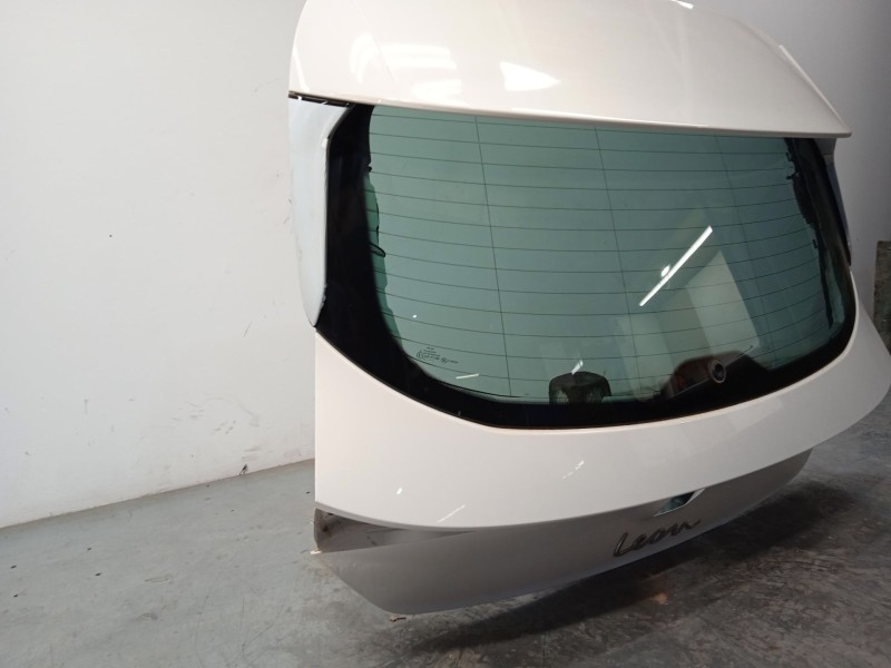 Recambio de porton trasero para seat leon (kl1, klg) 2.0 tdi referencia OEM IAM 5FA827023 5FA827933CGRU 