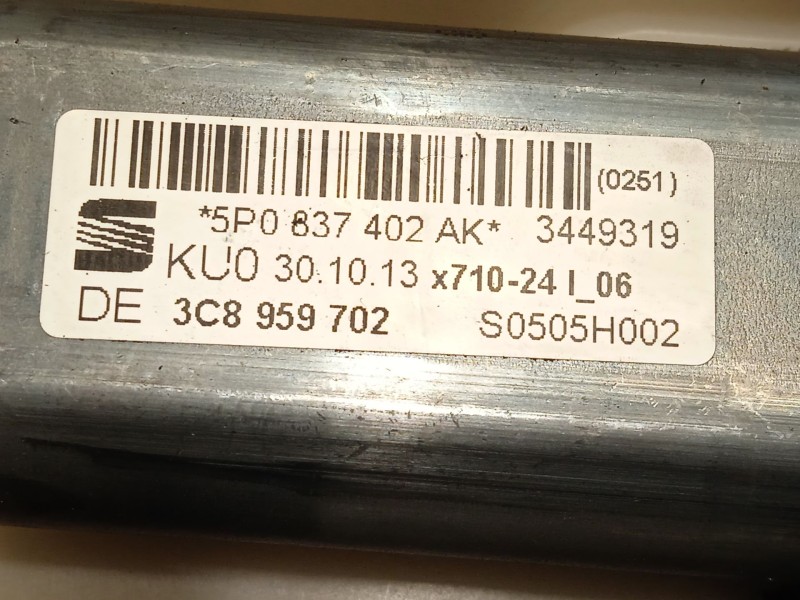 Recambio de elevalunas delantero derecho para seat altea xl (5p5, 5p8) 1.6 tdi referencia OEM IAM 5P0837402AK  