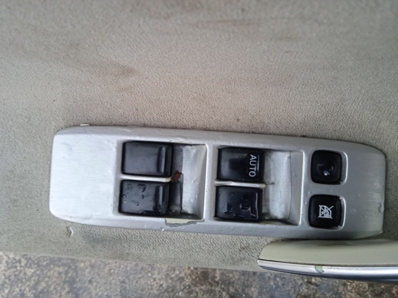 nissan primera (p12) del año 2005