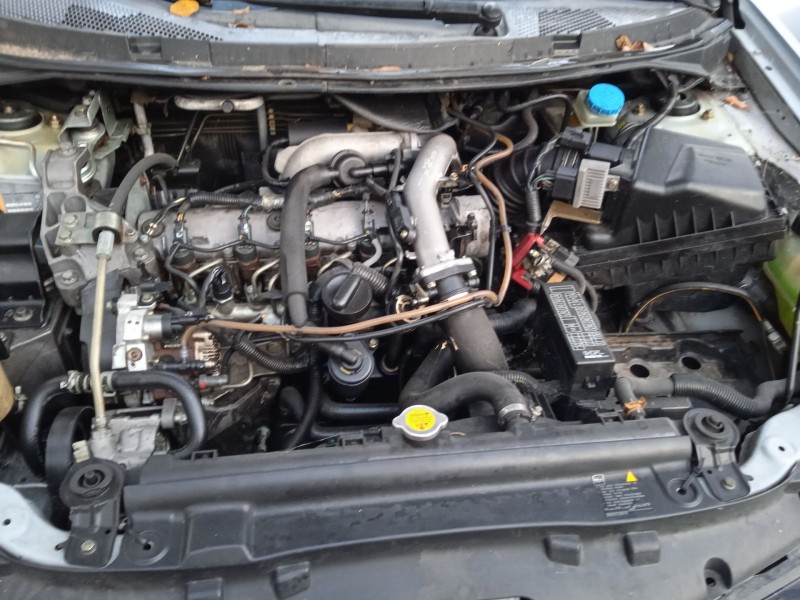 nissan primera (p12) del año 2005