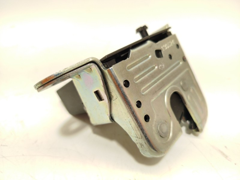 Recambio de cerradura maletero / porton para seat leon (kl1, klg) 2.0 tdi referencia OEM IAM 5FA827505A 5FA827505A4PK 