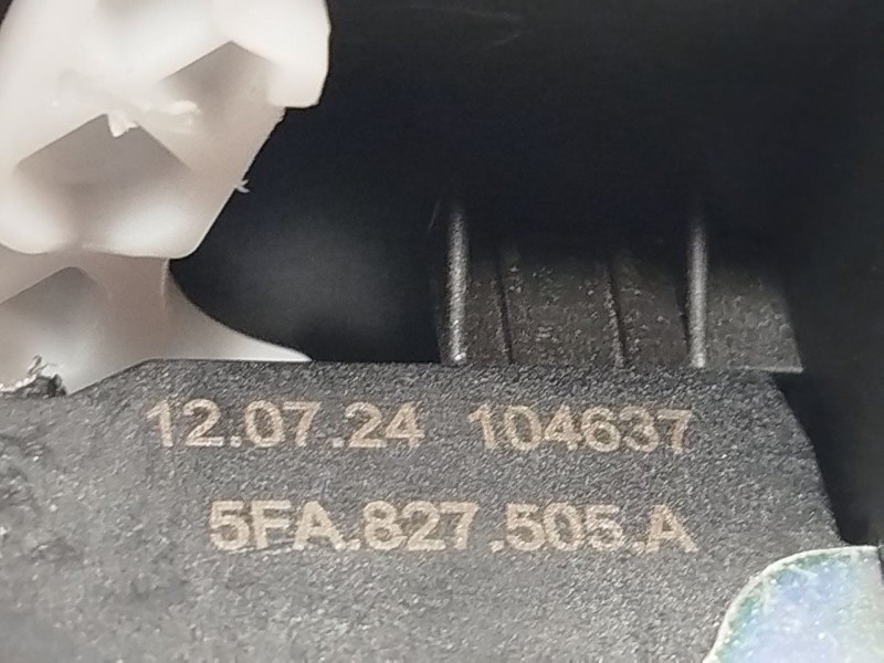 Recambio de cerradura maletero / porton para seat leon (kl1, klg) 2.0 tdi referencia OEM IAM 5FA827505A 5FA827505A4PK 