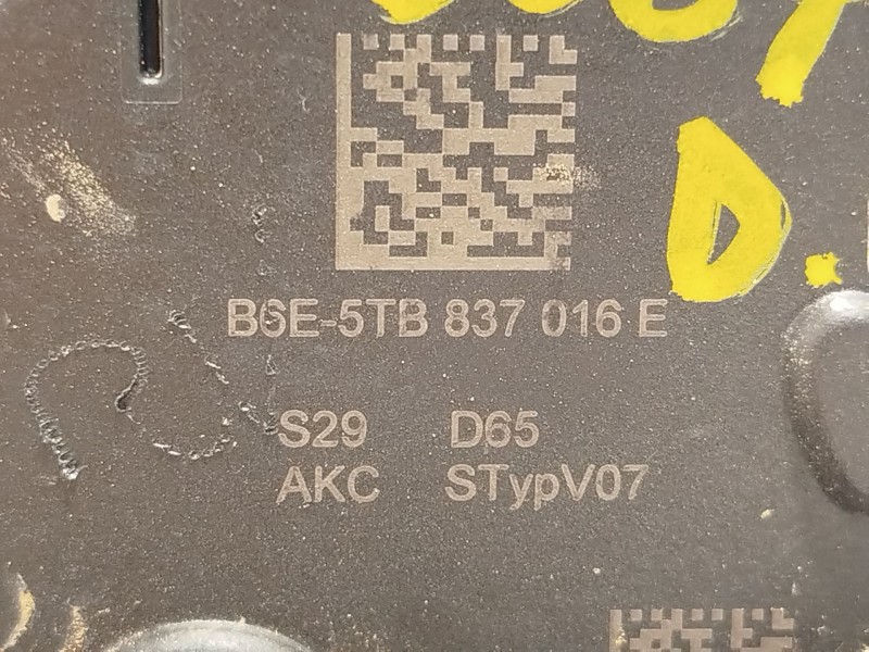 Recambio de cerradura puerta delantera derecha para seat leon (kl1, klg) 2.0 tdi referencia OEM IAM 5TB837016E  