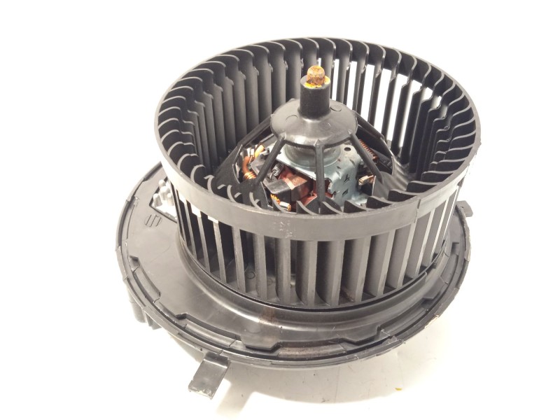 Recambio de motor calefaccion para seat leon (kl1, klg) 1.0 tsi referencia OEM IAM 3Q1819021E 5WA907521 
