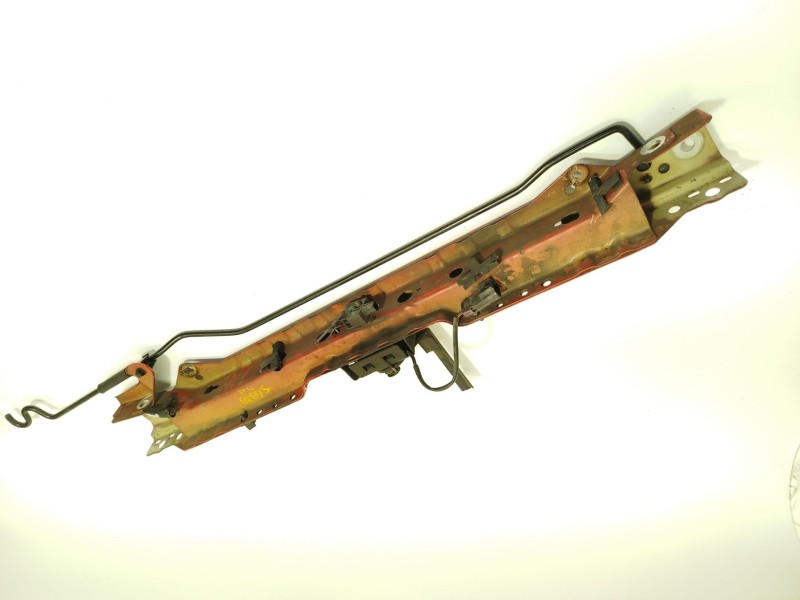 Recambio de travesaño superior para chevrolet cruze (j300) 2.0 cdi referencia OEM IAM 95981431  