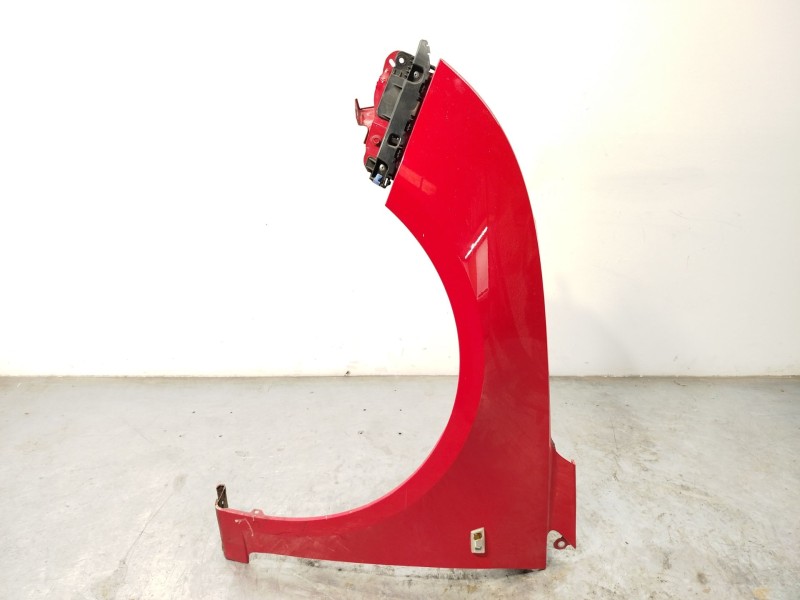 Recambio de aleta delantera izquierda para chevrolet cruze (j300) 2.0 cdi referencia OEM IAM 94560509  
