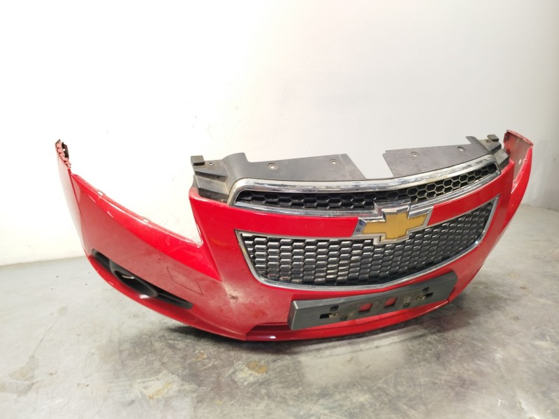 Recambio de paragolpes delantero para chevrolet cruze (j300) 2.0 cdi referencia OEM IAM 95022993  