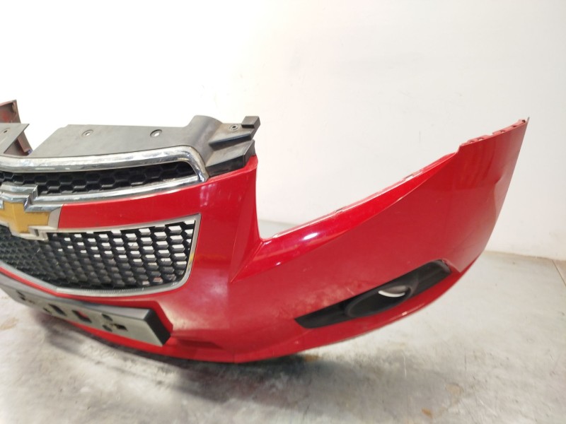 Recambio de paragolpes delantero para chevrolet cruze (j300) 2.0 cdi referencia OEM IAM 95022993  