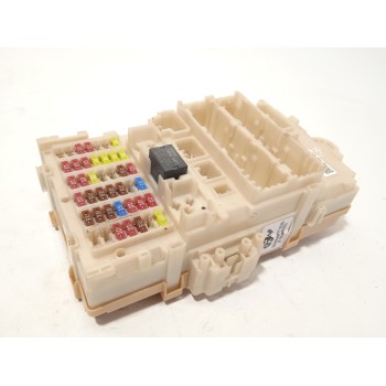 CAJA RELES / FUSIBLES 747048330W 38200T7SU41 