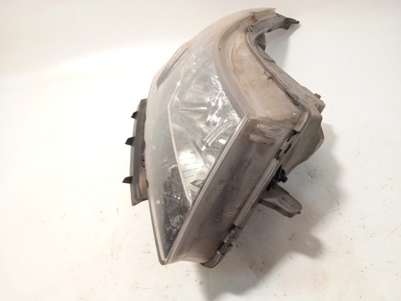 Recambio de faro derecho para chevrolet cruze (j300) 2.0 cdi referencia OEM IAM 96828235  
