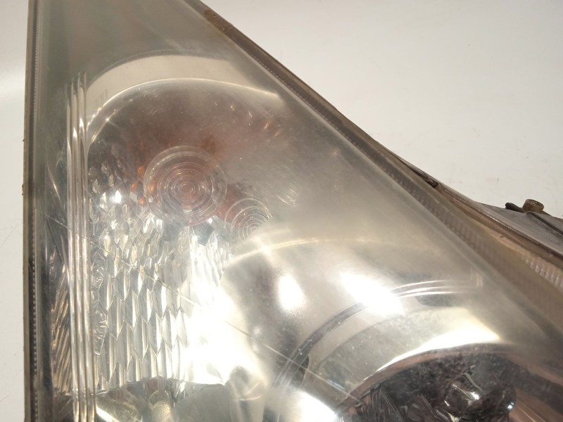 Recambio de faro derecho para chevrolet cruze (j300) 2.0 cdi referencia OEM IAM 96828235  