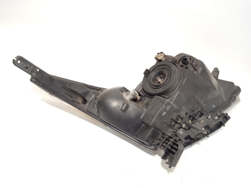 Recambio de faro izquierdo para chevrolet cruze (j300) 2.0 cdi referencia OEM IAM 96828234  