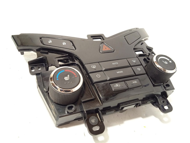 Recambio de mando climatizador para chevrolet cruze (j300) 2.0 cdi referencia OEM IAM 95017058 3827218 