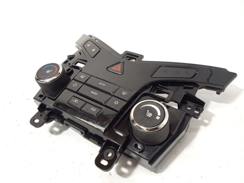 Recambio de mando climatizador para chevrolet cruze (j300) 2.0 cdi referencia OEM IAM 95017058 3827218 