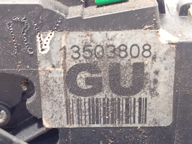 Recambio de cerradura puerta trasera derecha para chevrolet cruze (j300) 2.0 cdi referencia OEM IAM 13503808  