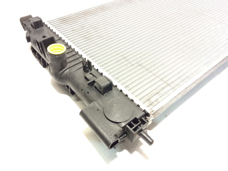 Recambio de radiador agua para chevrolet cruze (j300) 2.0 cdi referencia OEM IAM 13267666  