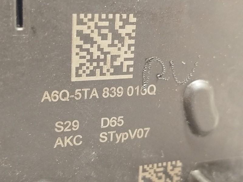 Recambio de cerradura puerta trasera derecha para audi a1 sportback (gba) 30 tfsi referencia OEM IAM 5TA839016Q  